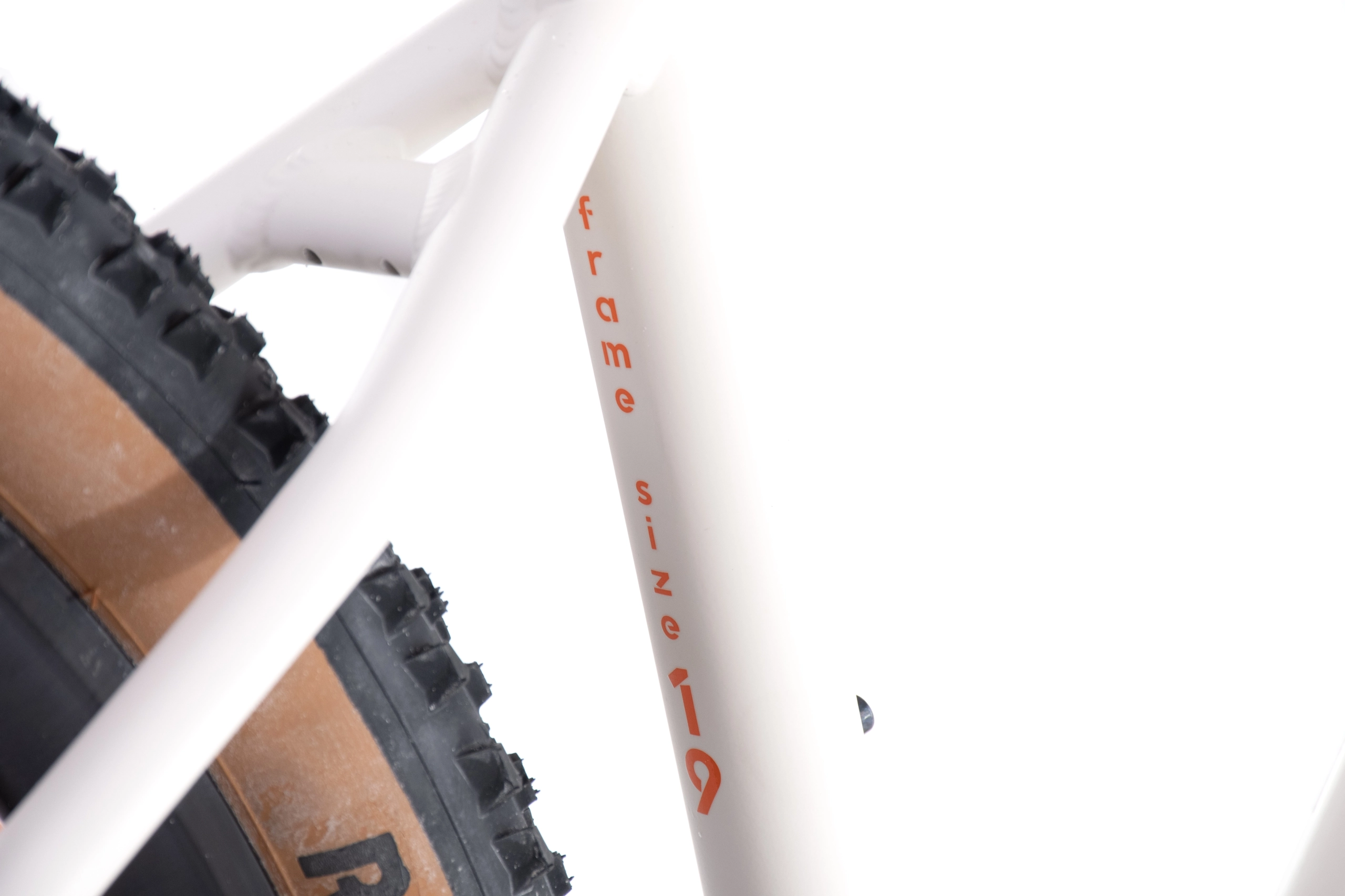 BICIKL CAPRIOLO LC 29-4 29"/9AL krem-narandžasta 16"